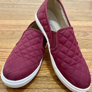 🍇Steve Madden Quilted Sneakers🍇